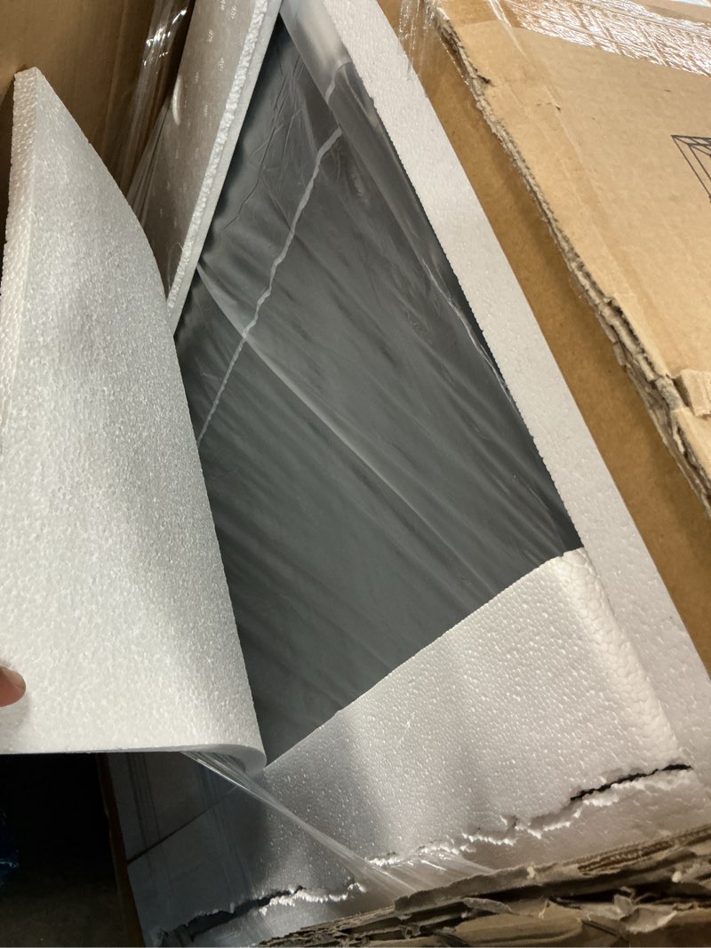 Condition photo showing Good Condition for RCA FRF470-BLACK 7.0 cu. ft. Chest Freezer, Black 7.0 Cubic Foot Chest Freezer