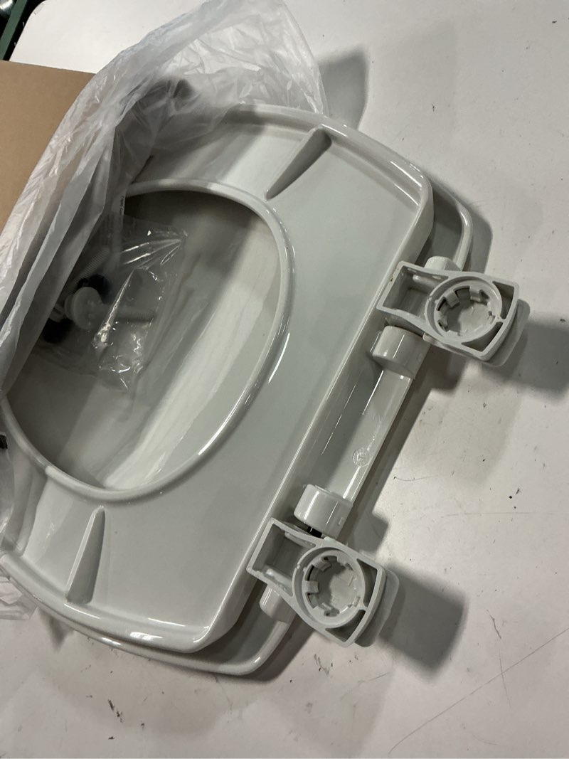 Condition photo showing Good Condition for bemis 7300slec slow close toilet seat, easy clean hinges and durable plastic seat, made in usa, elongated, white