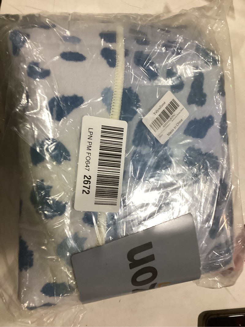 Condition photo showing Good Condition for Leopard Rug, Cheetah Print Area Rug 4.6x5.2 Feet Faux Animal Print Skin Carpet for Living Room Bedroom Home Decor (Blue) 4'7" x 5'2" (Rectangular) Blue