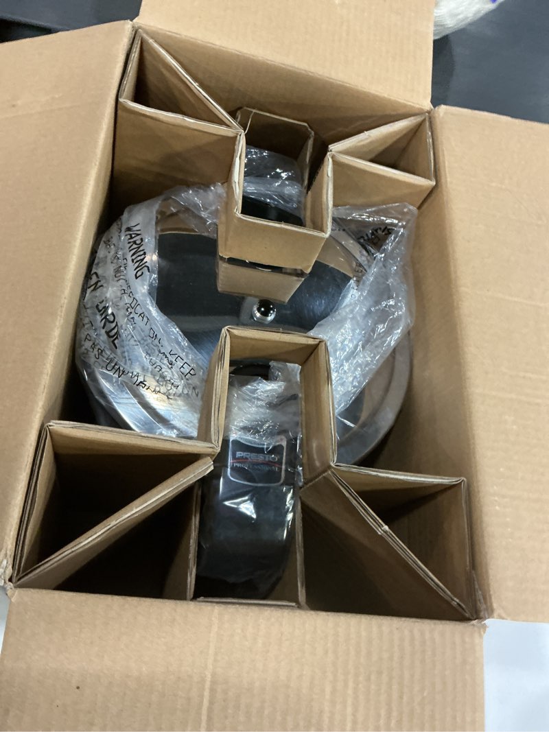 Condition photo showing Good Condition for Presto 01370 8-Quart Stainless Steel Pressure Cooker