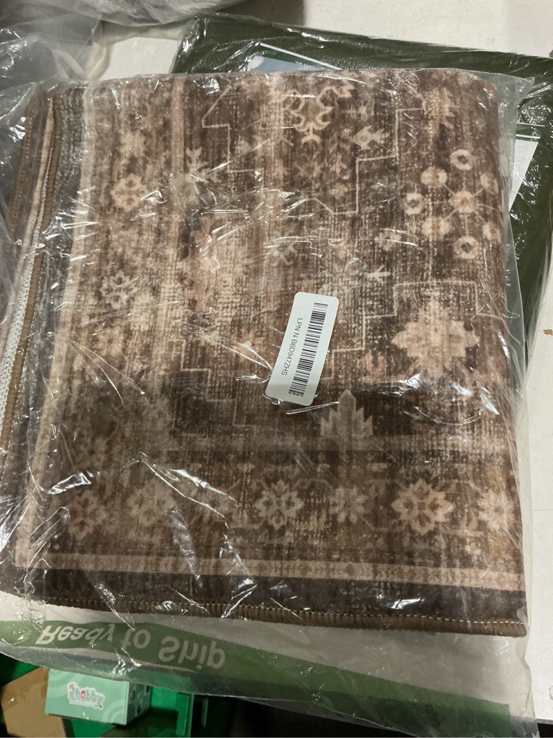 Condition photo showing New/Like New for (unsure of size) brown boho washable entry rug, 3x4 rugs for entryway kitchen bathroom door mat indoor entrance, non slip rubber backing, stain & fade resistant, earthy taupe floral design 3' x 4' (rectangular) brown