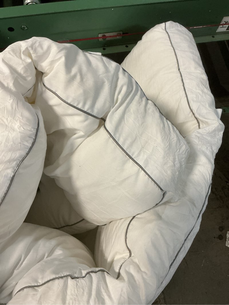 Condition photo showing As Is for Decroom 5 Inch Memory Foam Mattress Topper Full for Back Pain Relief, Filled with Breathable Memory Foam Pillow Topper Soft Fluffy Supportive Bed Mattress Pad, 75x54x5 Inch