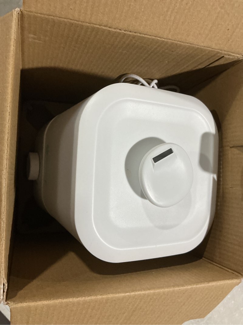 Condition photo showing Good Condition for safety 1st easy-fill cool mist humidifier, white