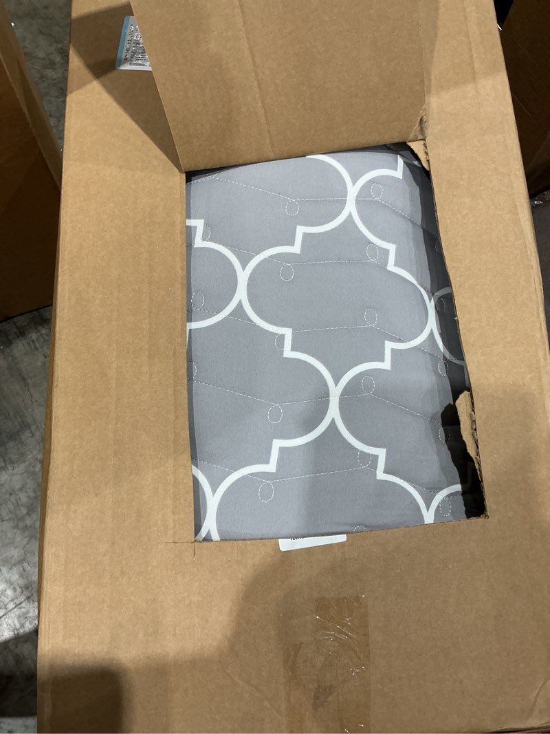 Condition photo showing Good Condition for 6th generation japanese floor futon mattress - extra-thick 9-layer modern futon with 100% high-density foam, portable floor mattress sleeping pad for adults, guest room, dormitory, queen size(60"x80") grey queen(60"x80")