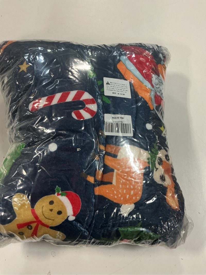 Condition photo showing New/Like New for Christmas Santa Claus Throw Blanket Soft Cozy Plush Warm Fleece Blanket for Sofa Couch Bed 80"X60" Christmas Santa Claus 80"x60"