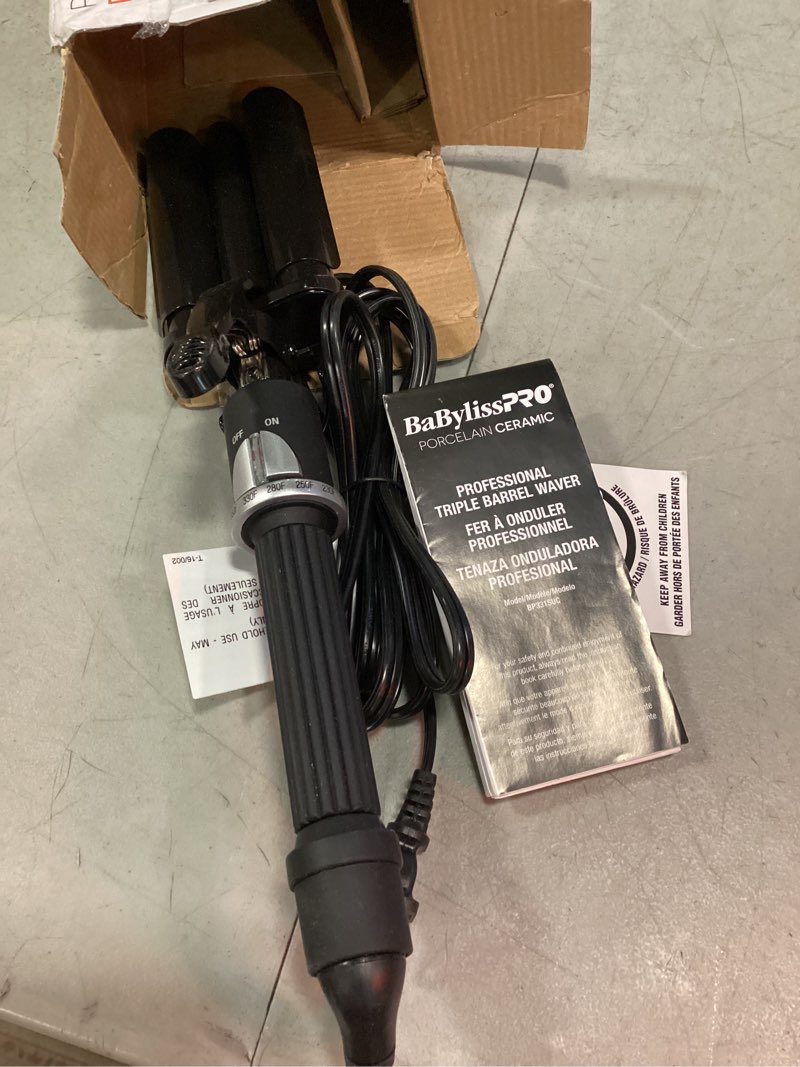 Condition photo showing Good Condition for babylisspro® porcelain ceramic™ triple barrel waver