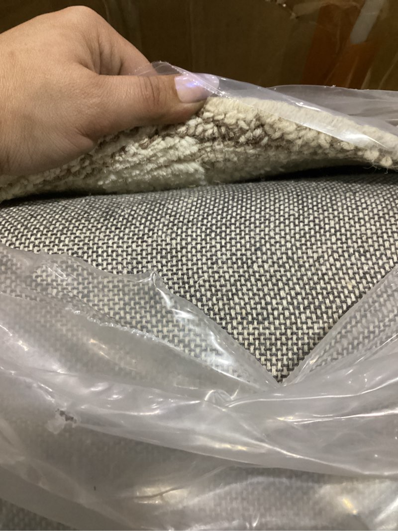 Condition photo showing Good Condition for loloi magnolia home by joanna gaines rae collection rae-01 natural/oatmeal 7'-9" x 9'-9" area rug rectangular natural / oatmeal 7'9" x 9'9" (rectangular)
