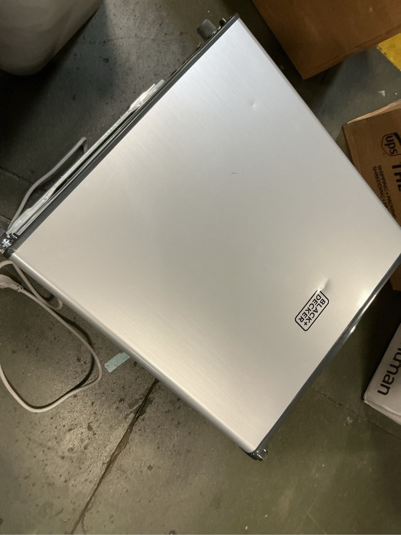 https://lotting-media.assets.bidfta.com/lotting_8d4a3099-b2e1-4ac0-ab13-cc0c16671b73