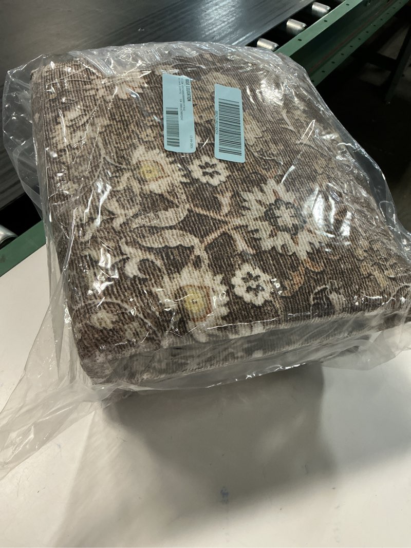 Condition photo showing New/Like New for berthmeer 5'x7' vintage brown area rugs for living room bedroom dining room farmhouse traditional oriental office rugs machine washable non-slip