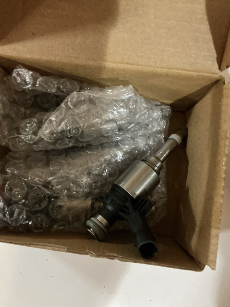 Condition photo showing Good Condition for scitoo 4pcs 6 holes fuel injectors fit for 2008-2013 for audi for a3, for 2009-2014 for audi for a4, for 2012-2013 for volkswagen for beetle, for 2009-2014 for volkswagen for cc 0261500162 06h906036g