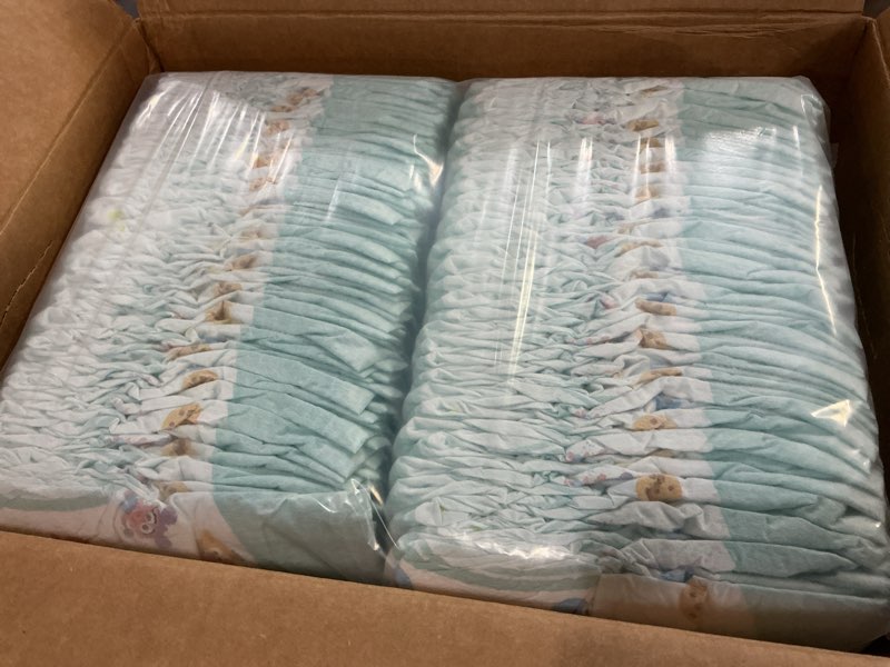 Condition photo showing New/Like New for Pampers Diapers - Baby Dry - Size 3, 210 Count, Absorbent Disposable Infant Diaper (Packaging May Vary) Size 3 210