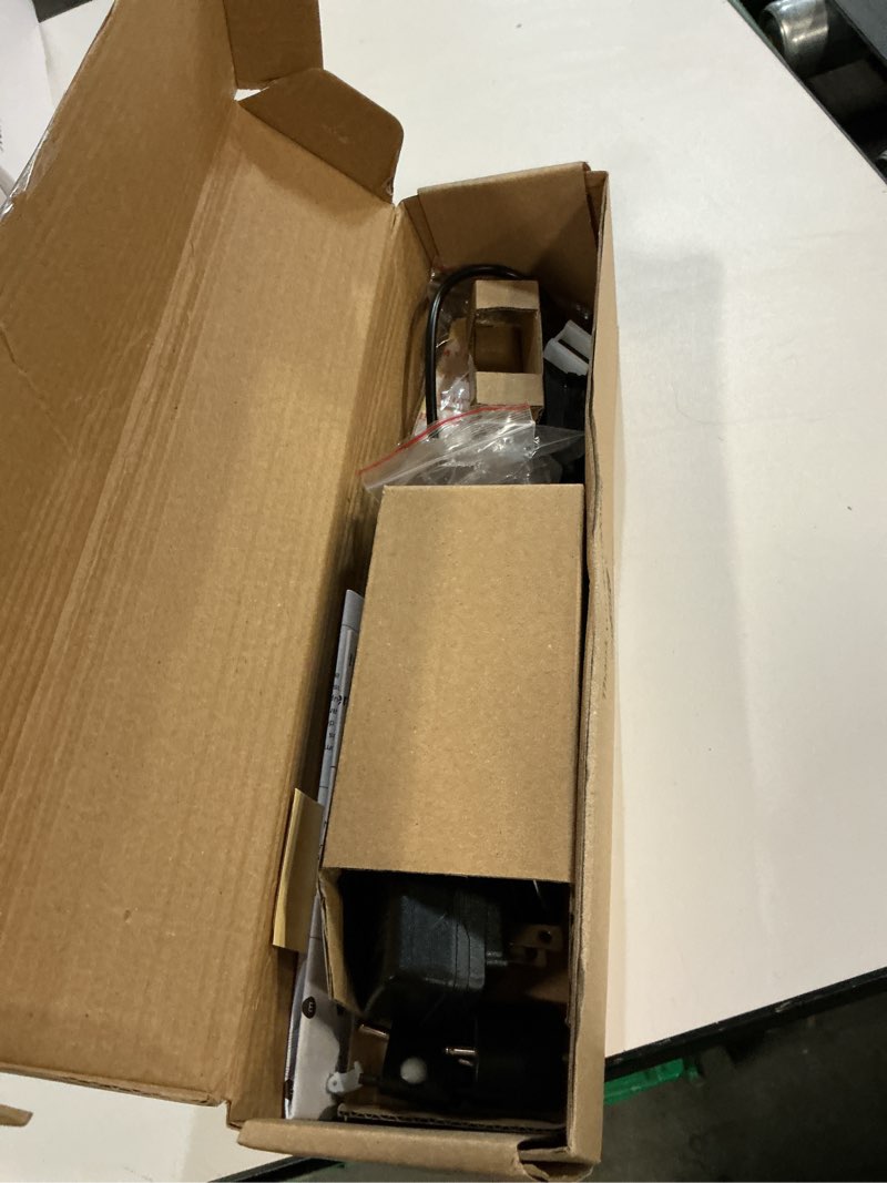 Condition photo showing Good Condition for getinlight 12-inch plug-in led under counter lights for kitchen, day light 5000k, pack of 3, in-0110-23-sn-5k 5000.0 kelvin 3