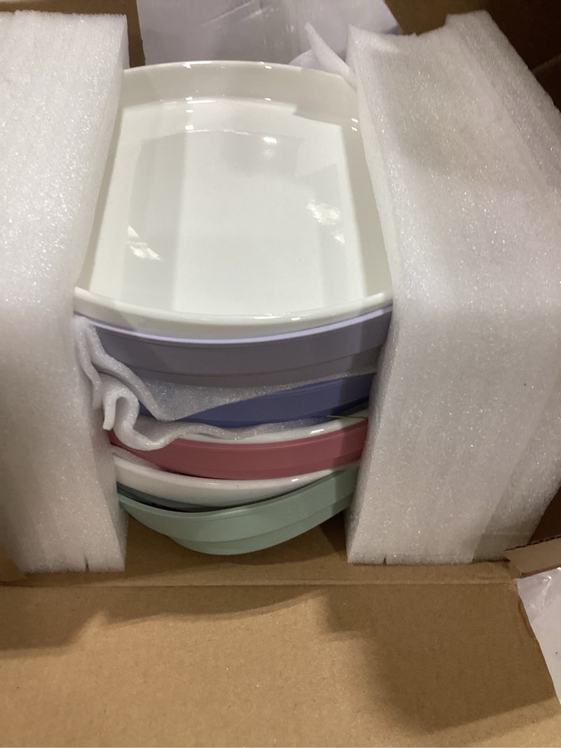 Condition photo showing Good Condition for elk and friends kids 7.8” porcelain white plates with silicone sleeves | suitable for babies/toddlers | microwave & dishwasher safe | non slip dinnerware | snack dishes | 4 pack blush/lilac/sage/mistyblue 7.8" non divided (sleeve)