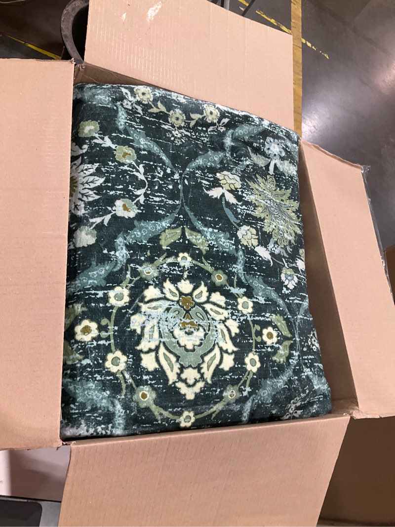 Condition photo showing Good Condition for kilococo 8x10 moroccan super soft area rug washable living room, dark green vintage floral rug indoor non-slip, print faux wool accent indoor entryway rug for laundry playroom office 8x 10 (rectangular) dark green