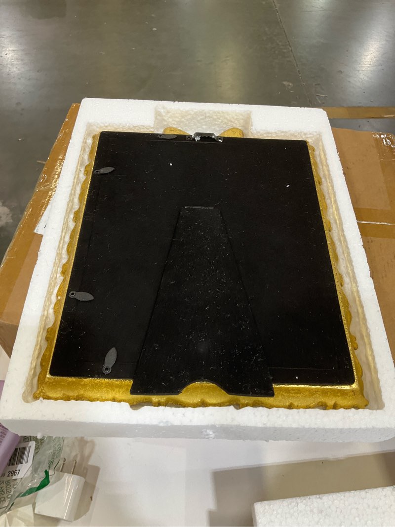 Condition photo showing Good Condition for Chunful 2 Pcs 8 x 10 Gold Vintage Picture Frame Resin Rectangle Photo Frame with Glass for Wall Hang