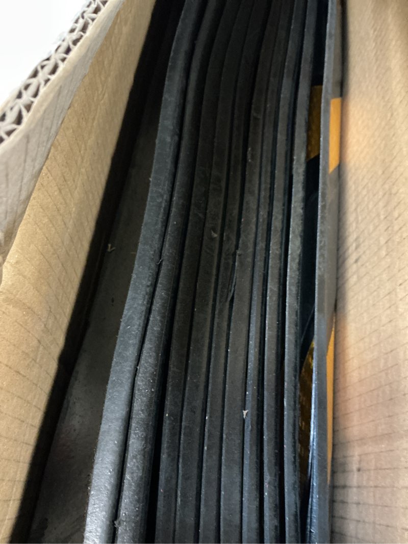 https://lotting-media.assets.bidfta.com/lotting_8d7873bf-2f40-42c4-9cd7-64e57f3d8896