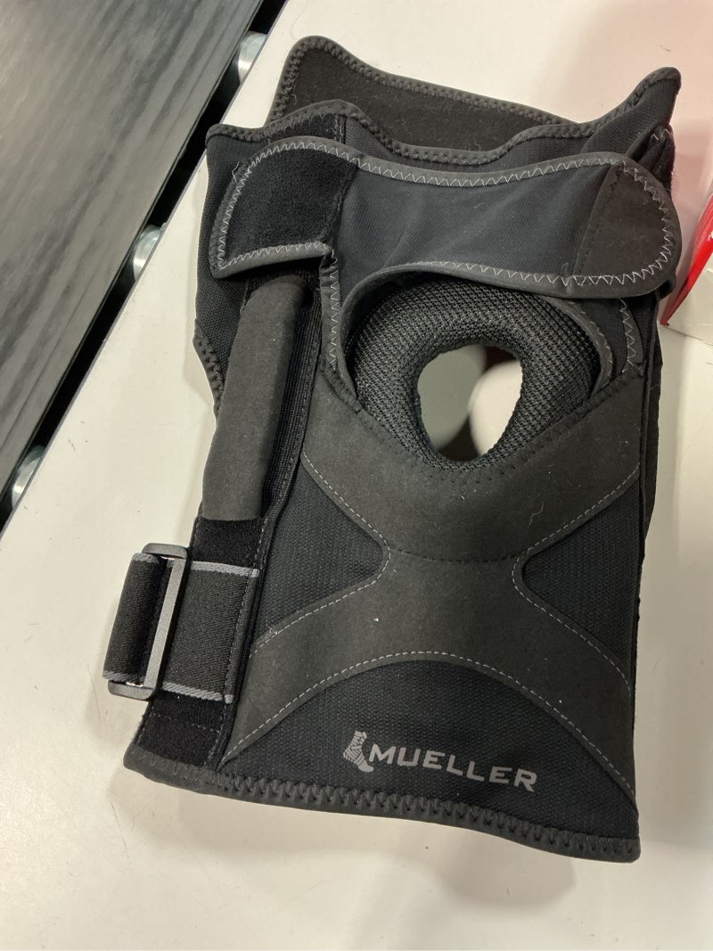 Condition photo showing Good Condition for mueller sports medicine hero™ hinged knee brace, osfm, black
