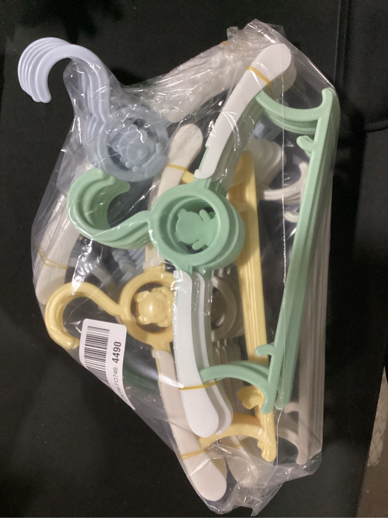 Condition photo showing Good Condition for jsf adjustable baby hangers, 20pcs toddler kids child nursery closet hangers - non-slip, extendable, ideal for newborn clothes (colourful bear design) 4 colors 20pack