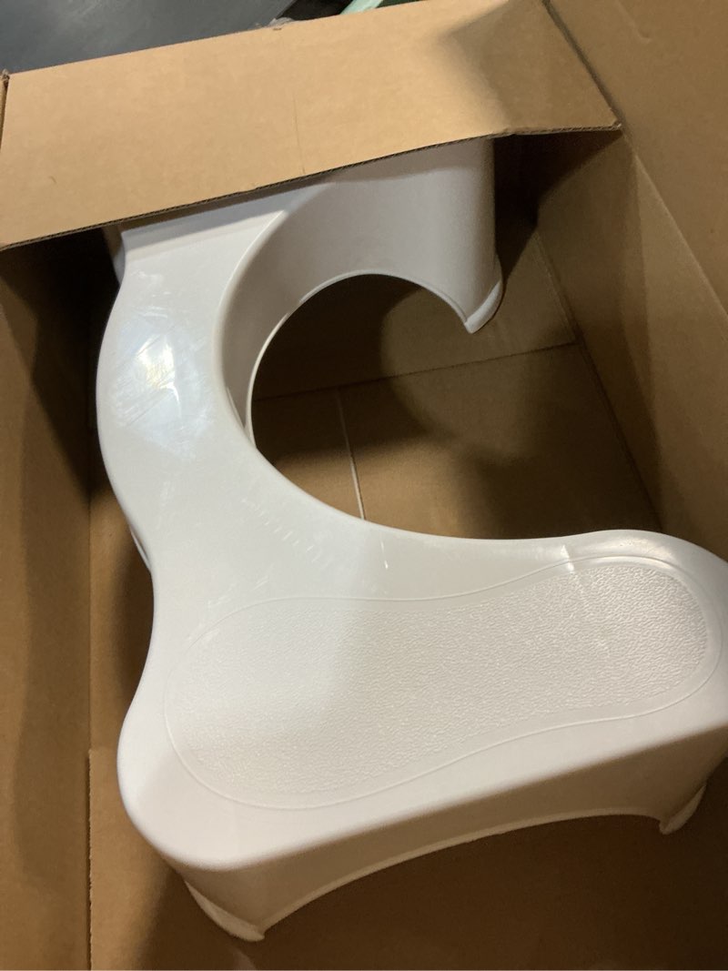 Condition photo showing Good Condition for Squatty Potty The Original Bathroom Toilet Stool, 7 Inch height, White White 7 Inch