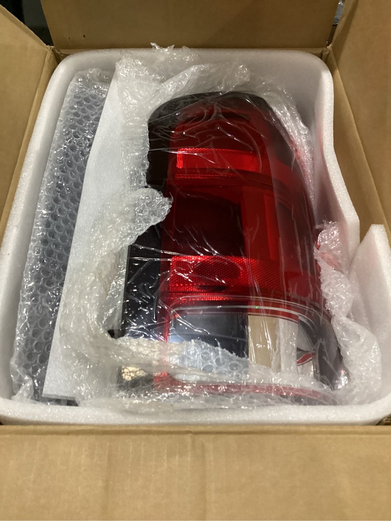 Condition photo showing Good Condition for a pair tail lights assembly compatible with 2007-2013 gmc sierra 1500 | fit 2007-2014 gmc sierra 2500hd 3500hd driver and passenger side rear brake lamps replace# gm2800208,gm2801208 red edge