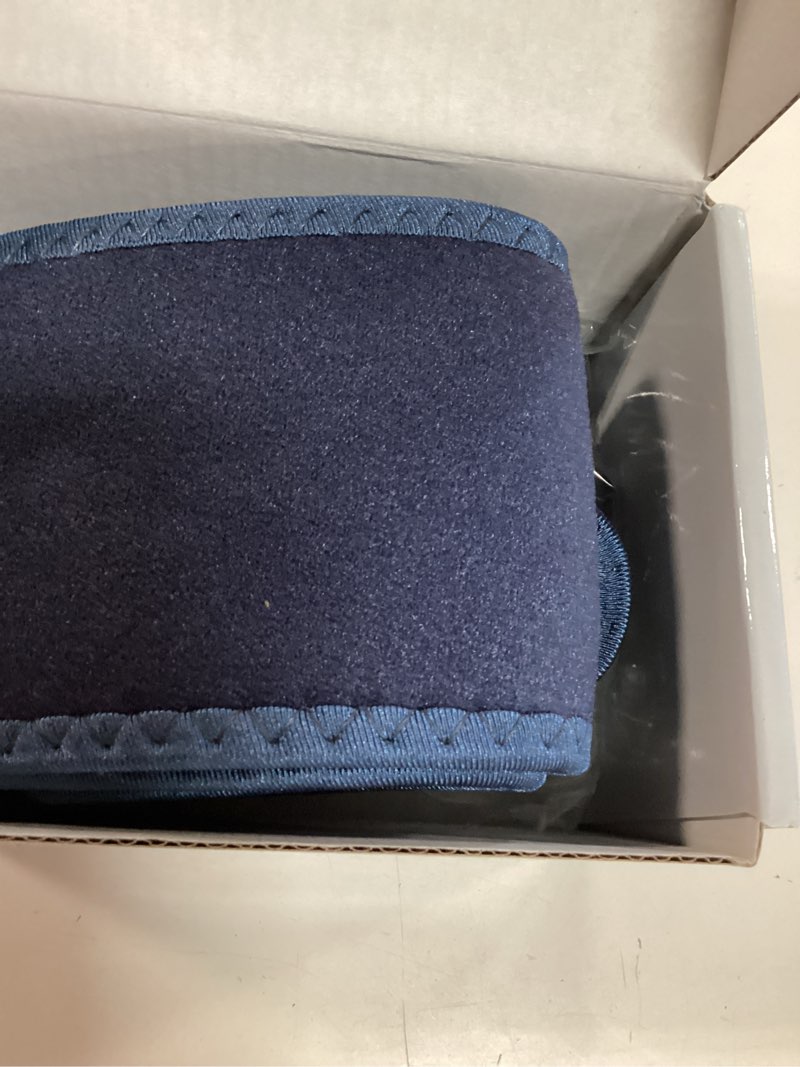 Condition photo showing New/Like New for elbow heating pad, arm heating pad, adjustable heating pad for arm and elbow for arthritis tennis elbow pain relief, 4 heat levels 3 timers auto off, extra long 6.6 ft cord, blue