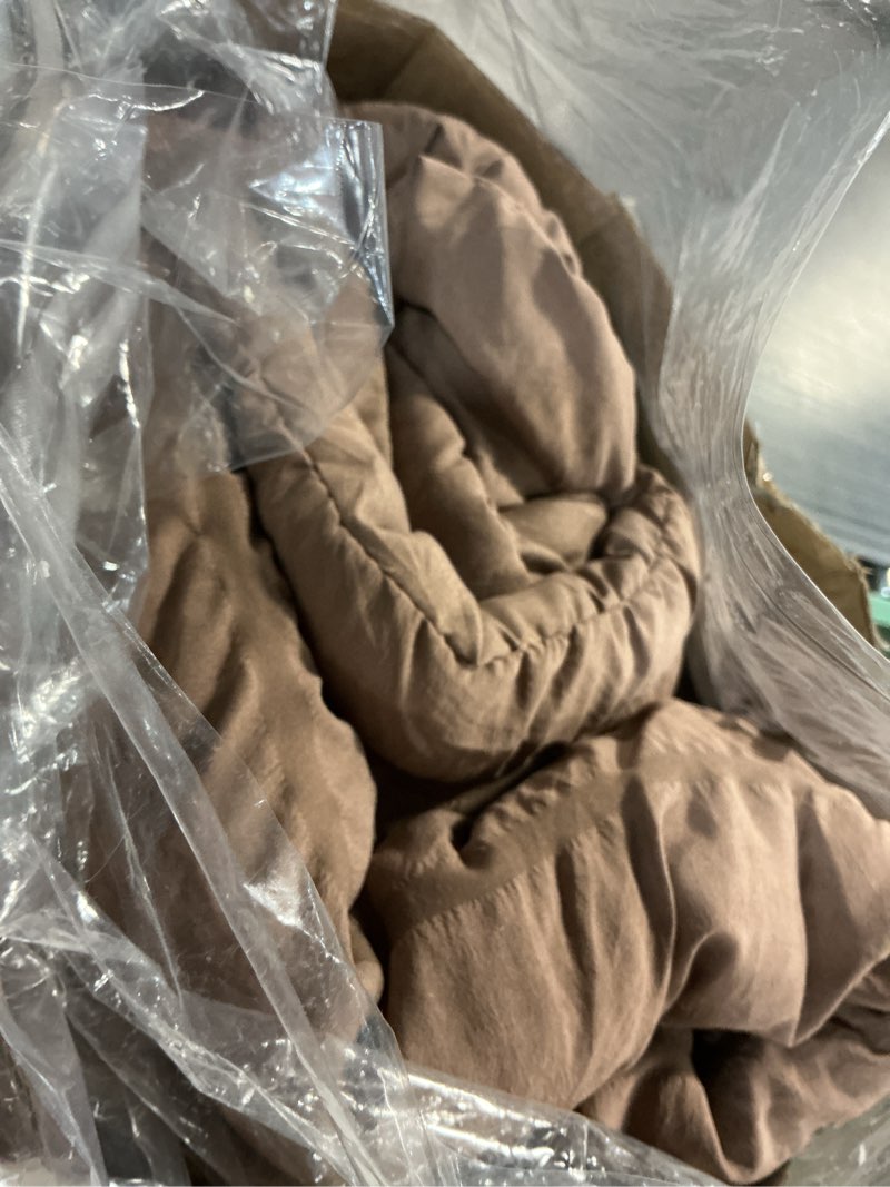 Condition photo showing Good Condition for casaagusto full size comforter set, 7 pieces brown seersucker bed in a bag full size soft all seasons, bedding sets full with comforter, flat sheet, fitted sheet, 2 pillow shams, 2 pillowcases brown full(80"*90")