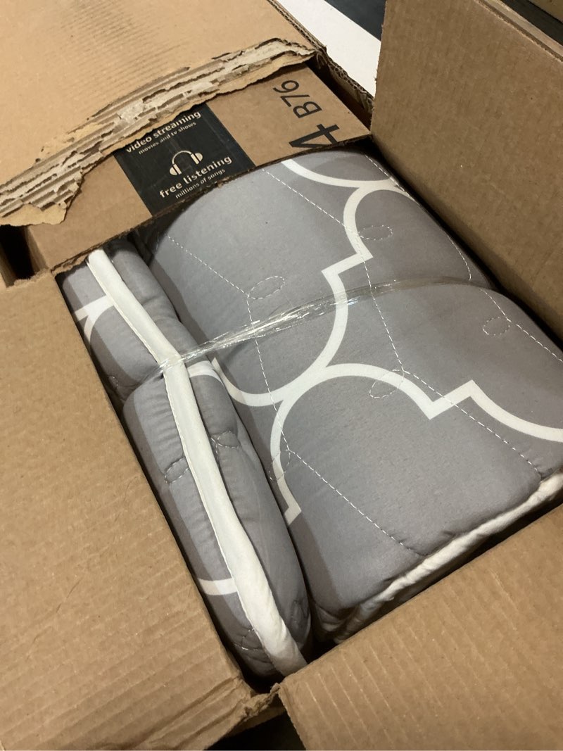 Condition photo showing Good Condition for 6th generation japanese floor futon mattress - extra-thick 9-layer modern futon with 100% high-density foam, portable floor mattress sleeping pad for adults, guest room, dormitory, twin size (39"x80") grey twin(39"x80")