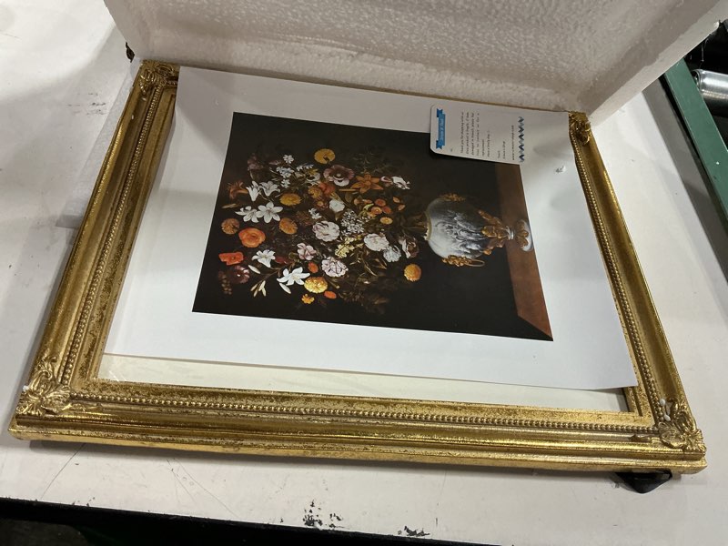 Condition photo showing Good Condition for simon's shop 11x14 picture frame with mat, gold picture frames for wall and tabletop, 11 x 14 vintage poster frames matted to 8x10 photo 11x14 gold
