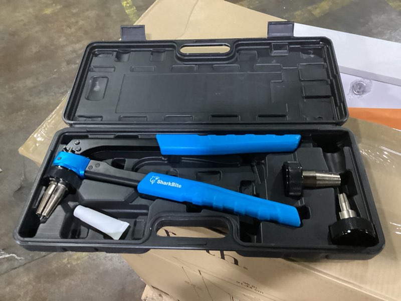 Condition photo showing Good Condition for 1/2 in. to 1 in. manual auto rotation pex-a expansion tool