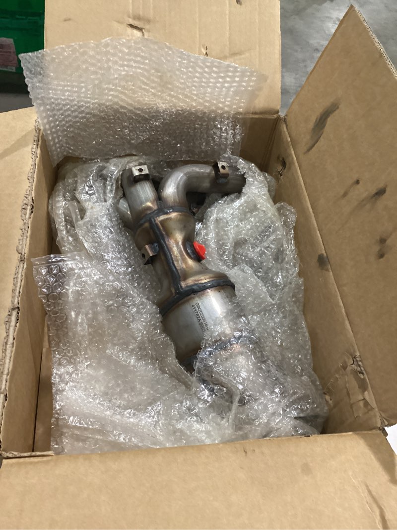Condition photo showing As Is for 674-149 Manifold Catalytic Converter Direct Fit Compatible with Nissan Altima 2013-2018/ Rogue 2014-2019 140E23TA0A 56385254