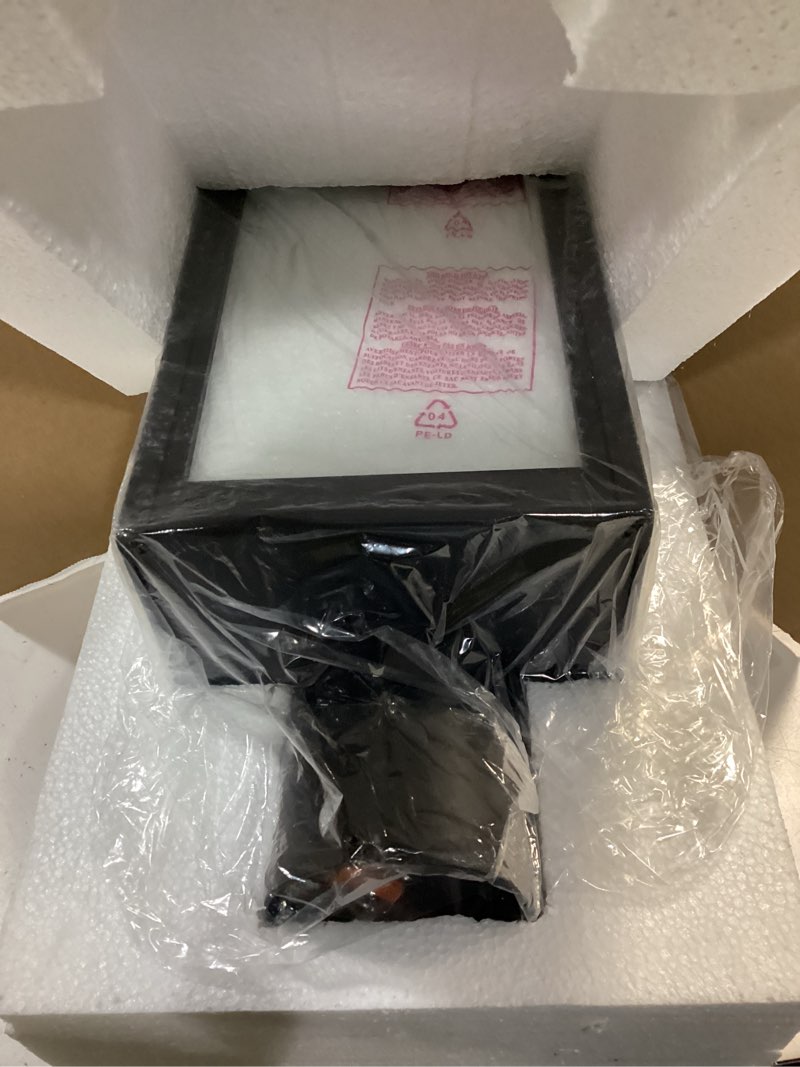 Condition photo showing New/Like New for femila outdoor post lights, 19" aluminum glass lamp posts outdoor lighting for yard pathway entrance, 4fyx103p-l bk sw 18.7"