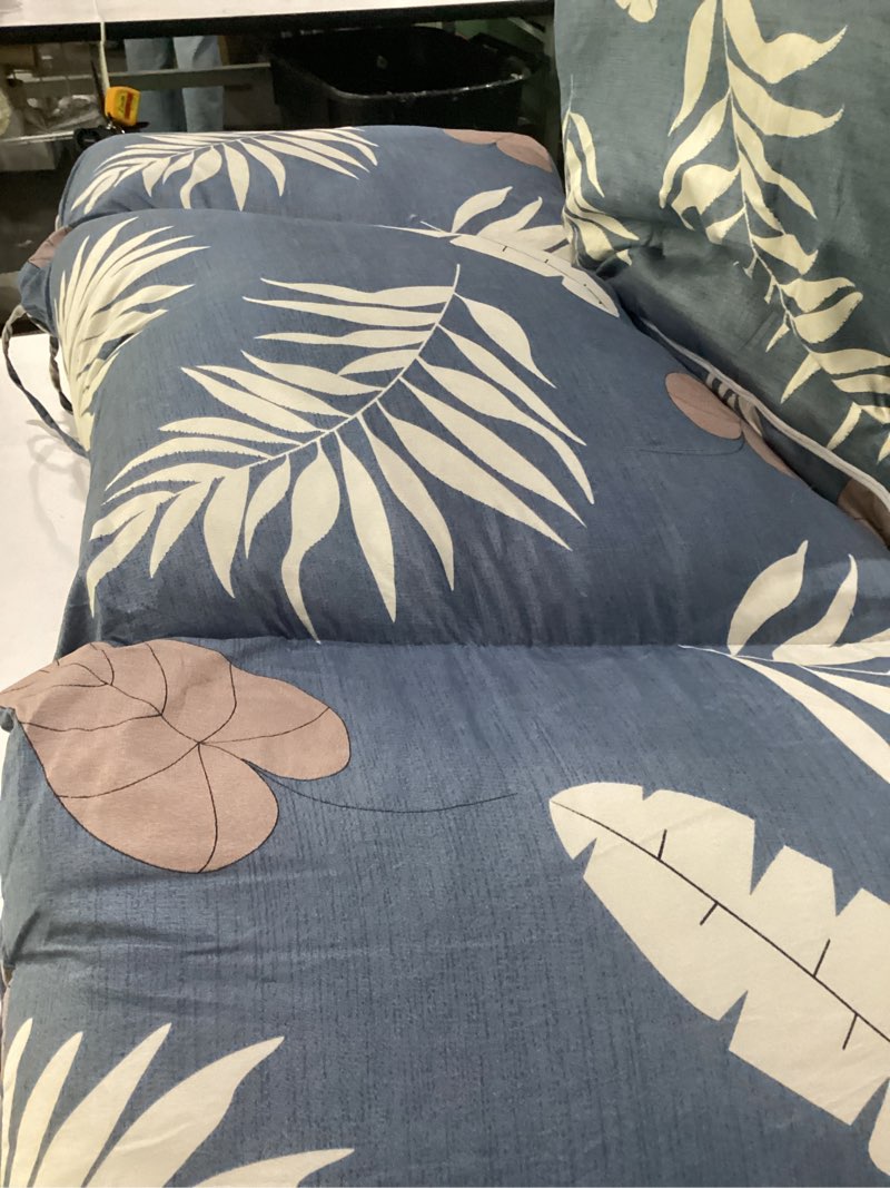 Condition photo showing Good Condition for ahiou home monroe 49.24-in x 45.28-in 2 -piece patio egg chair cushion