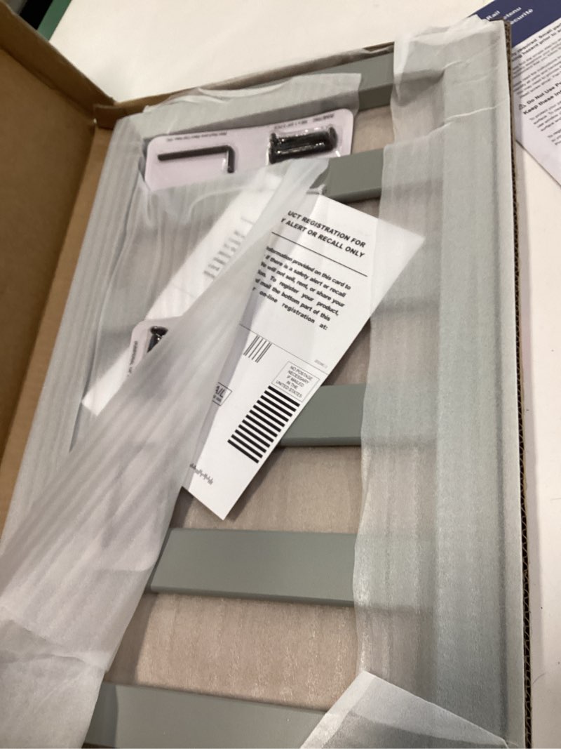 Condition photo showing Good Condition for Graco Toddler Guardrail, Safety Guard Rail for Convertible Crib to Toddler Bed Transition - GREENGUARD Gold Certified, Baby-Safe Non-Toxic Finish, Gray Grey