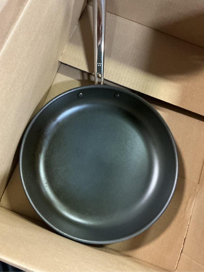 Condition photo showing As Is for misen carbon nonstick™ frying pan – carbon steel pan, naturally nonstick no-coating surface, ultra-durable & oven-safe, induction & gas compatible - 10 inch