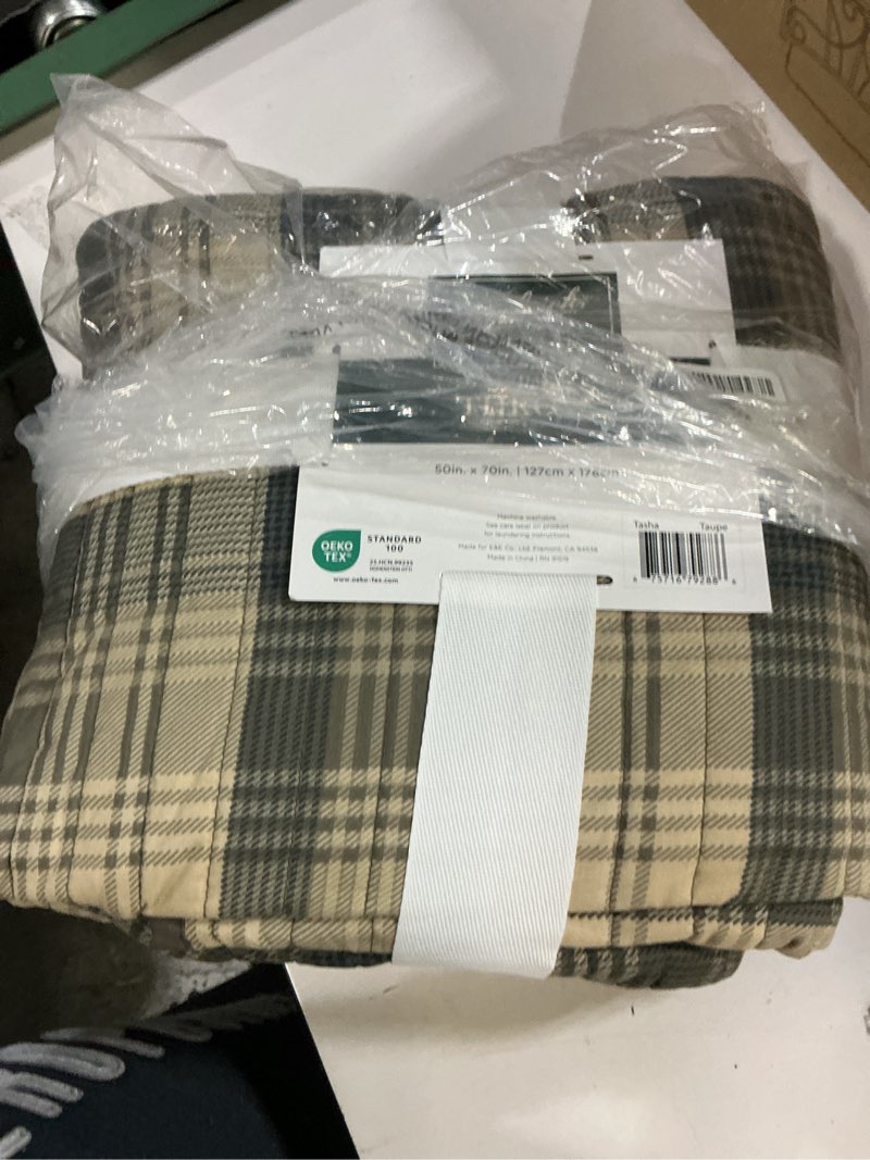 Condition photo showing Good Condition for woolrich luxury quilted throw - cabin lifestyle, patchwork with moose design all season, lightweight and breathable cozy bedding layer throws for couch sofa, 50" w x 70" l, tasha taupe tasha taupe 50"x70"