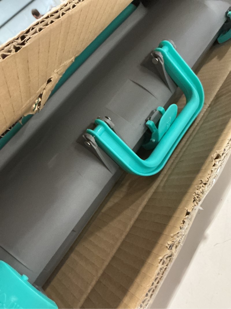 Condition photo showing Good Condition for sportpet x-large hard-sided travel cat carrier - cat carrier with patented wide side-opening door, foldable portable pet carrier for cats & small pets up to 35lbs - dark gray/teal xl carrier