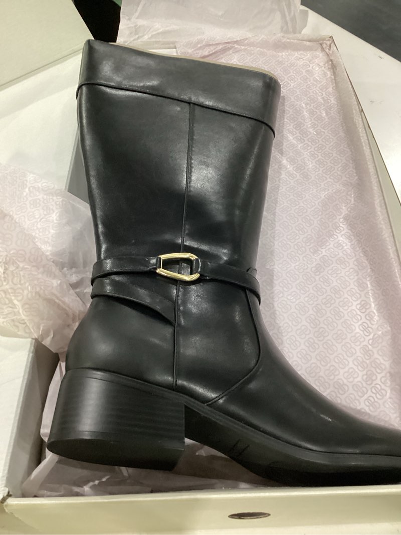 Condition photo showing As Is for bandolino womens dennie 11 black 001