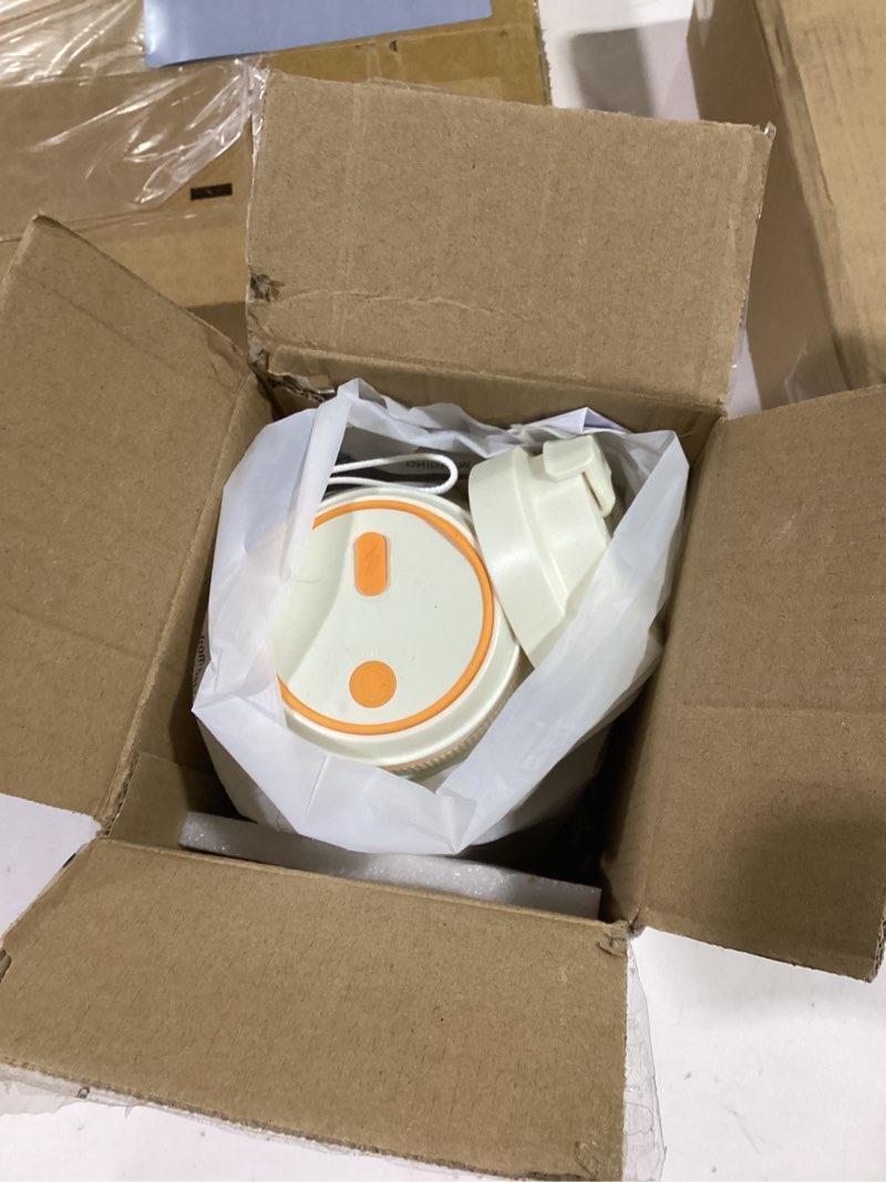 Condition photo showing Good Condition for ARUMMA Portable Smoothie Blender for Smoothies & Shakes 46oz 1400ML USB Charging Cordless Powerful Blades Blending Portable Juice Cup Blender for Small Ice Fruit Vegetable Crush Kitchen Gym Outdoor White