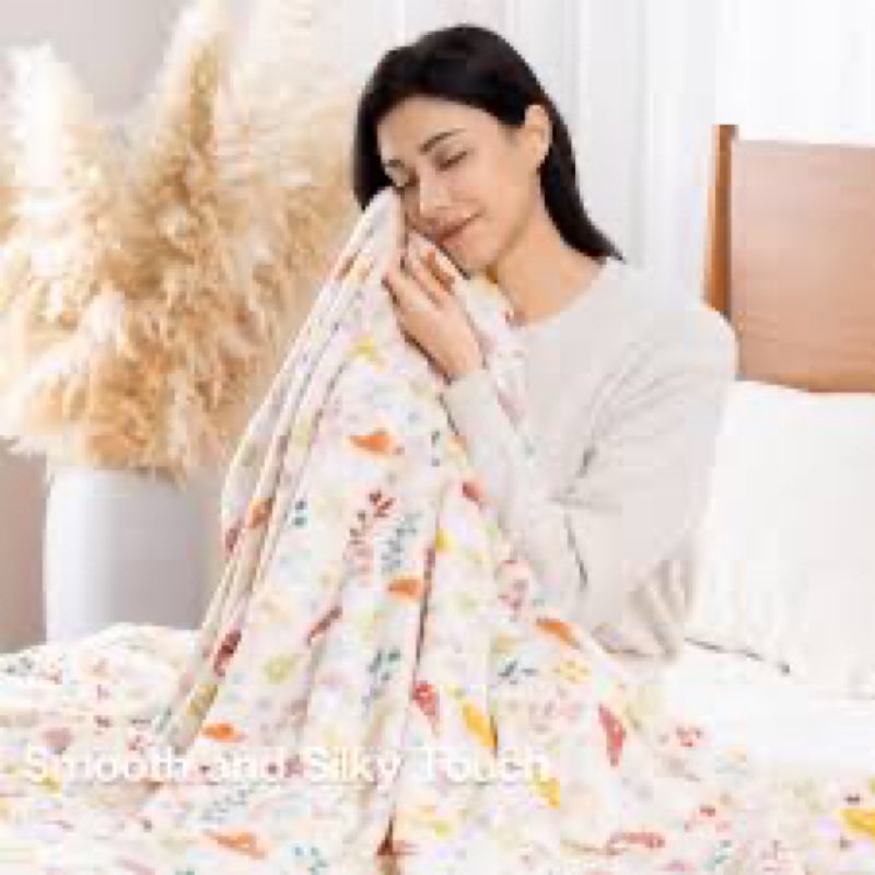 Luxury Printed Fleece Warm Blanket, Soft Lightweight Velvety Plush Throw for Couch and Bed, Cozy Com