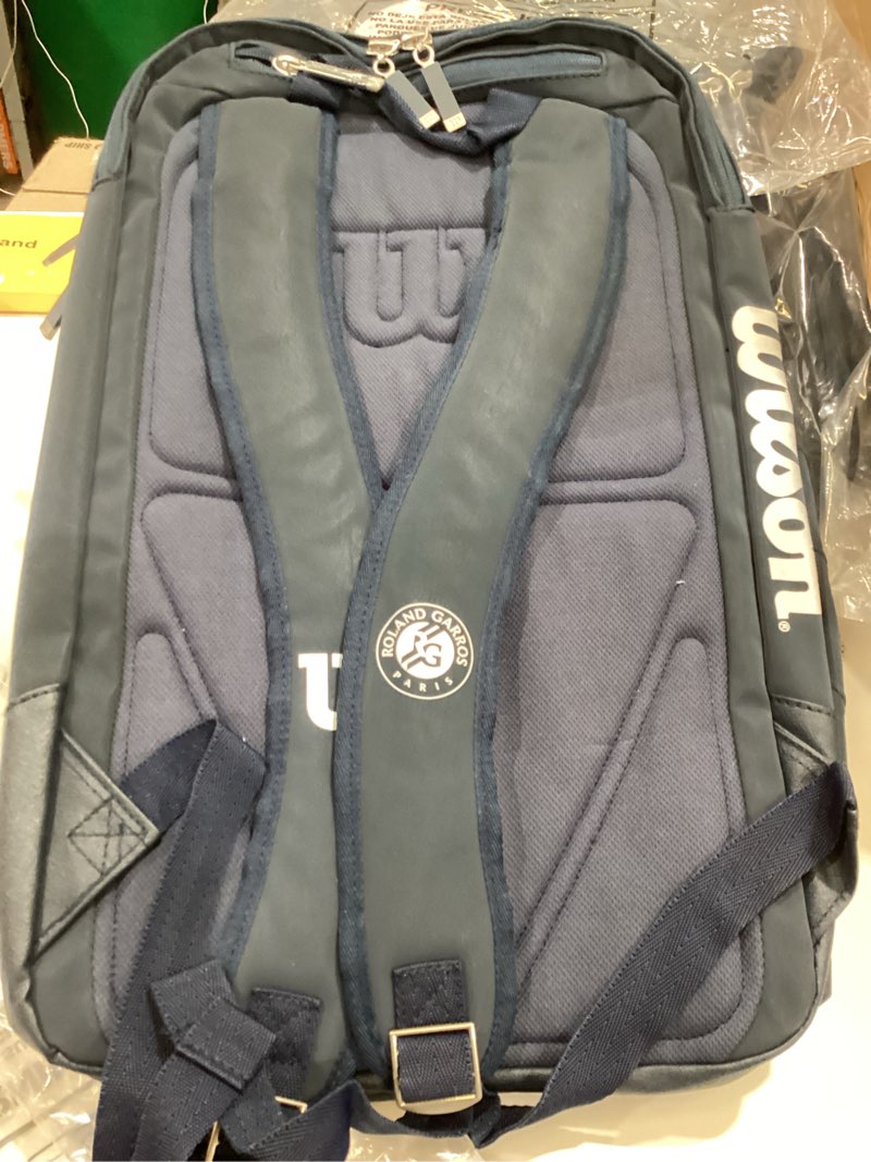 Condition photo showing New/Like New for wilson roland  garros backpack 