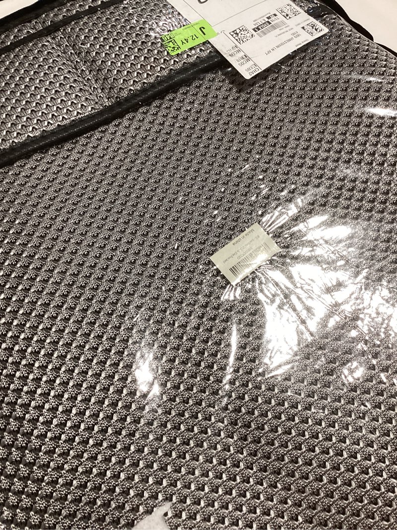 Condition photo showing New/Like New for Auto newer luxury car seat