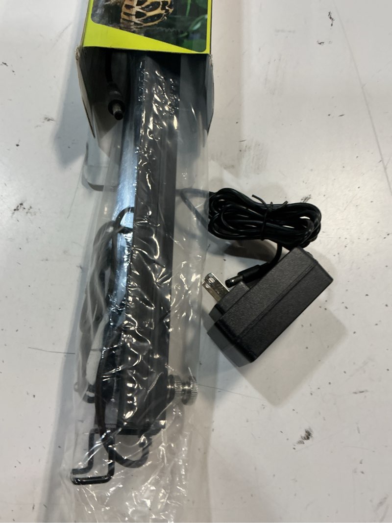 Condition photo showing Good Condition for uvb reptile light, dimmable uva uvb lamp with timer & 3 modes, adjustable 5.0-20.0 output, 6500k daylight led reptile tank light for bearded dragon, snake, turtle, 10-40 gallon (16 inch)