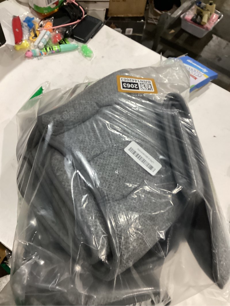 Condition photo showing As Is for yihouse memory foam grey bathroom rug sets 5 piece, ultra absorbent bath mat for bathroom - non-slip machine washable & dry quickly, 5 piece bathroom mat set, dark grey dark grey 1'8" x 3'10" (rectangular)