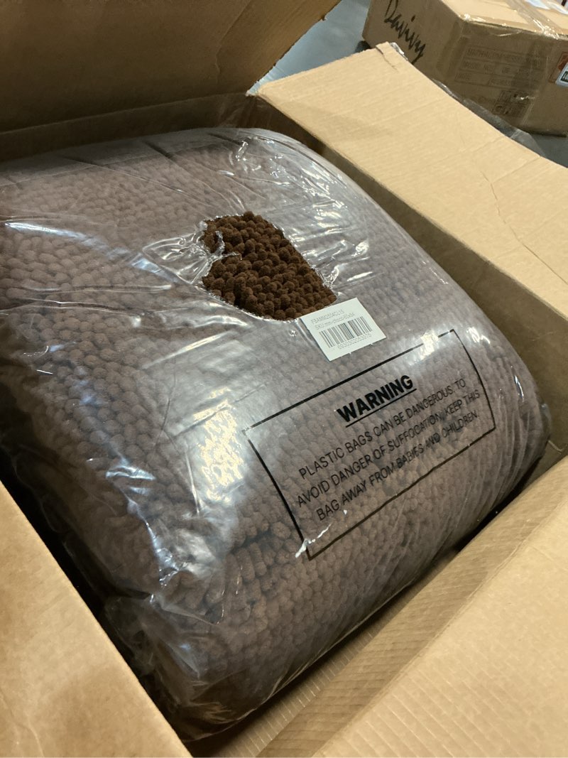 Condition photo showing Good Condition for Muddy Mat® | Super Absorbent Door Mat Indoor, Microfiber Quick Dry Chenille Entryway Rug, Non-Slip Front Door Mat, Indoor Mats for Entryway, Machine Washable Pet Rug, Chocolate Brown 5ft x 7ft