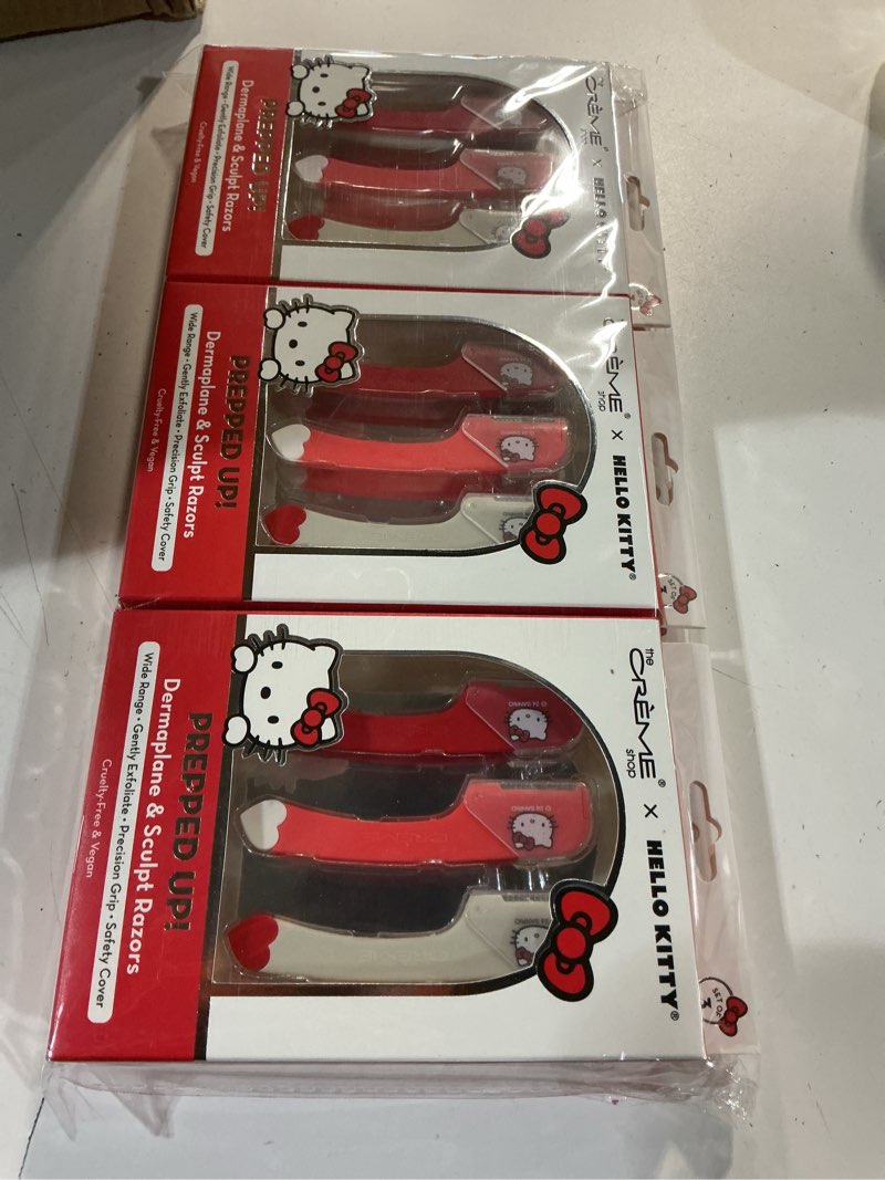 Condition photo showing Good Condition for the crème shop x hello kitty prepped up! dermaplane razors - one blade for gentle exfoliation, dermaplaning, facial hair removal and eyebrow shaping (pack of 3 / 6 box)