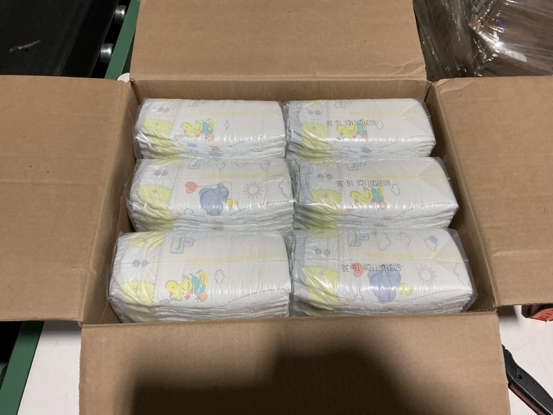 Condition photo showing New/Like New for pampers swaddlers diapers, size 4 (15-34 lbs), 150 count, absorbent, keeps baby dry and comfortable, skin safe disposable baby diaper (packaging may vary) size 4 150