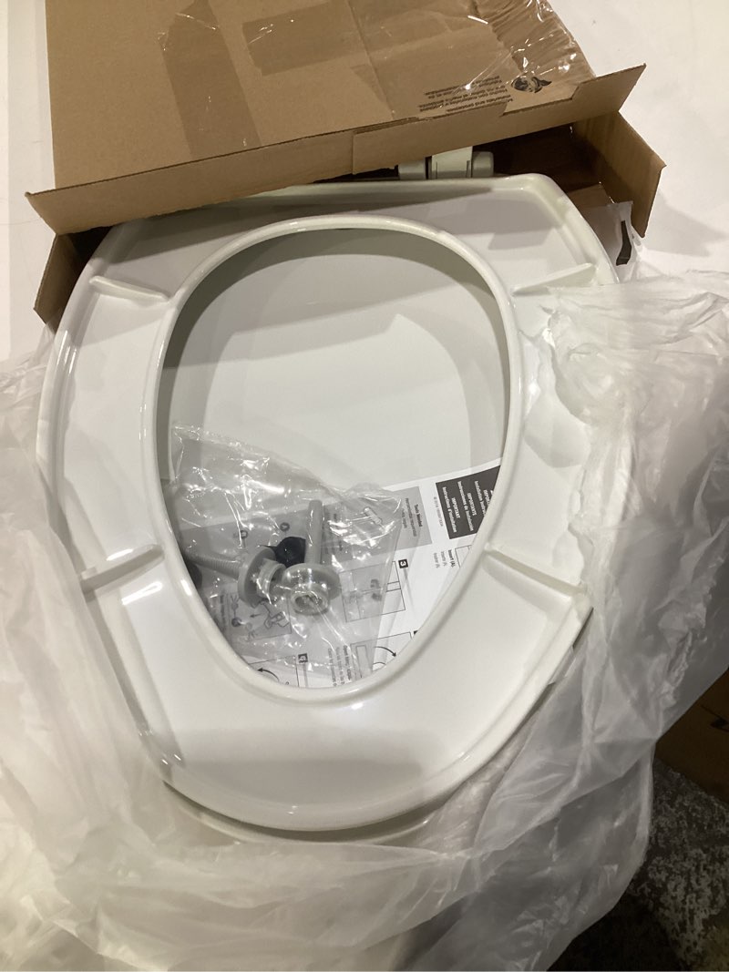 Condition photo showing Good Condition for bemis 7300slec slow close toilet seat, easy clean hinges and durable plastic seat, made in usa, elongated, white elongated slow close