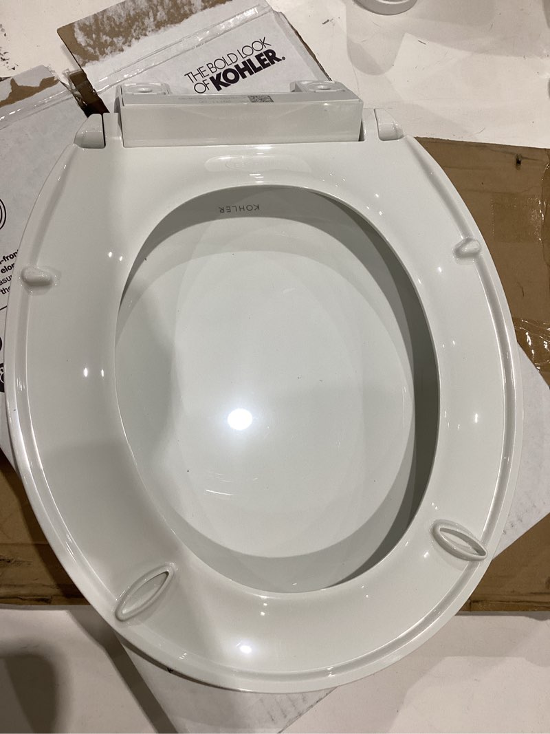Condition photo showing Good Condition for kohler 20111-0 brevia, slow close toilet seat, round toilet seat, grip-tight bumpers quick-attach hardware, white
