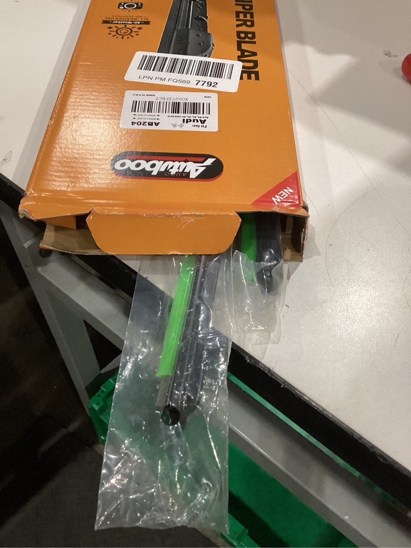 Condition photo showing New/Like New for OEM Wiper Blades Replacement for Audi A4 Q5 Q3 A5 RS5 S5 allroad 2009-2020 Original Equipment Replacement Windshield Wipers 24 inch / 20 inch -Original Factory Quality (Set of 2) Top Lock 16mm 24"+20"