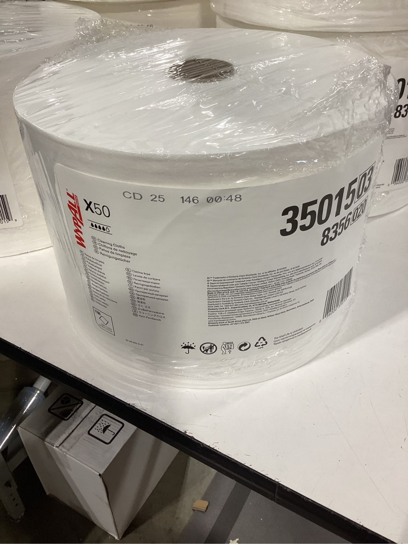 Condition photo showing New/Like New for wypall x50 disposable cloths (35015)  jumbo roll  9.8 x 13.4  white  1 100 sheets per roll